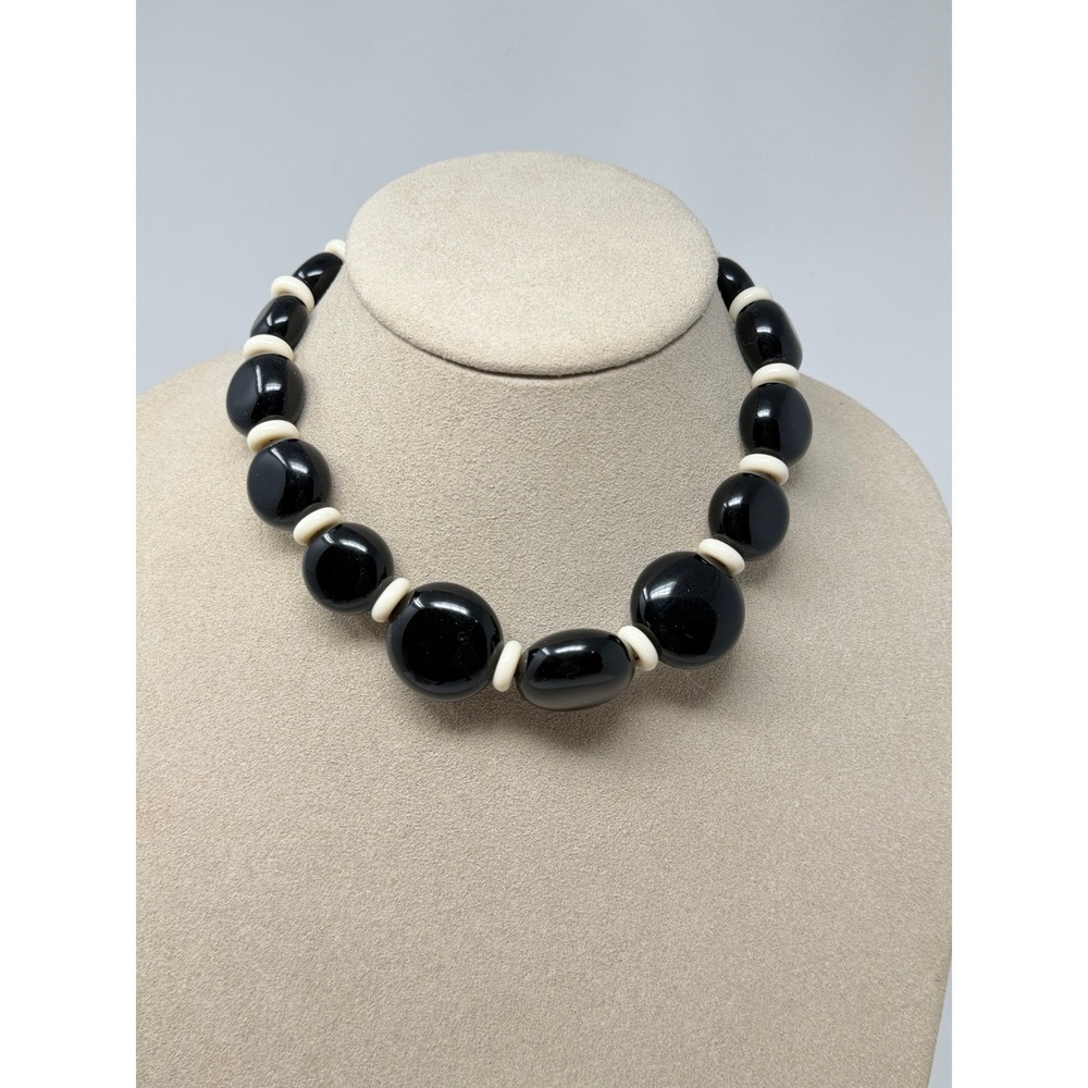 Vintage Bold Chunky Black Bead Statement Necklace Women OS Mob Wife Mod - Picture 2 of 8